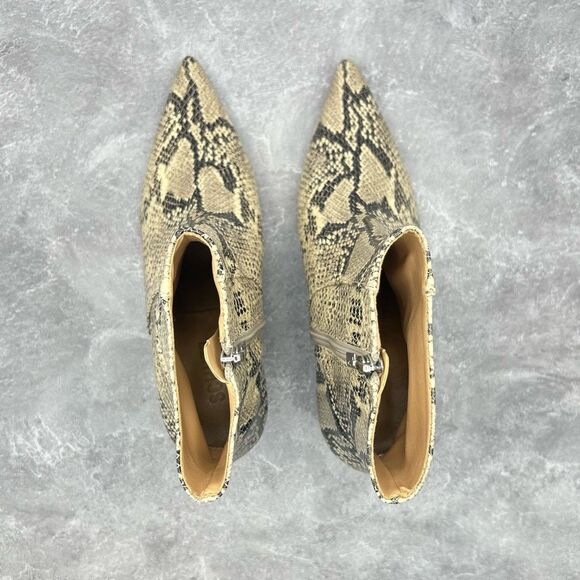 Schutz Beige Bette Bootie Snake Embossed Leather Ankle Boots Size 8B Pointed Toe - Picture 7 of 11